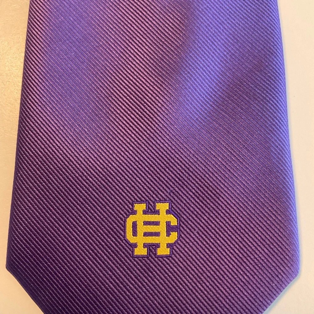 Catholic High, LR, AR, Tie & Belt, Tie-Class of 1999 purple 59” x 3”, Belt-Sz 32 - Picture 2 of 16